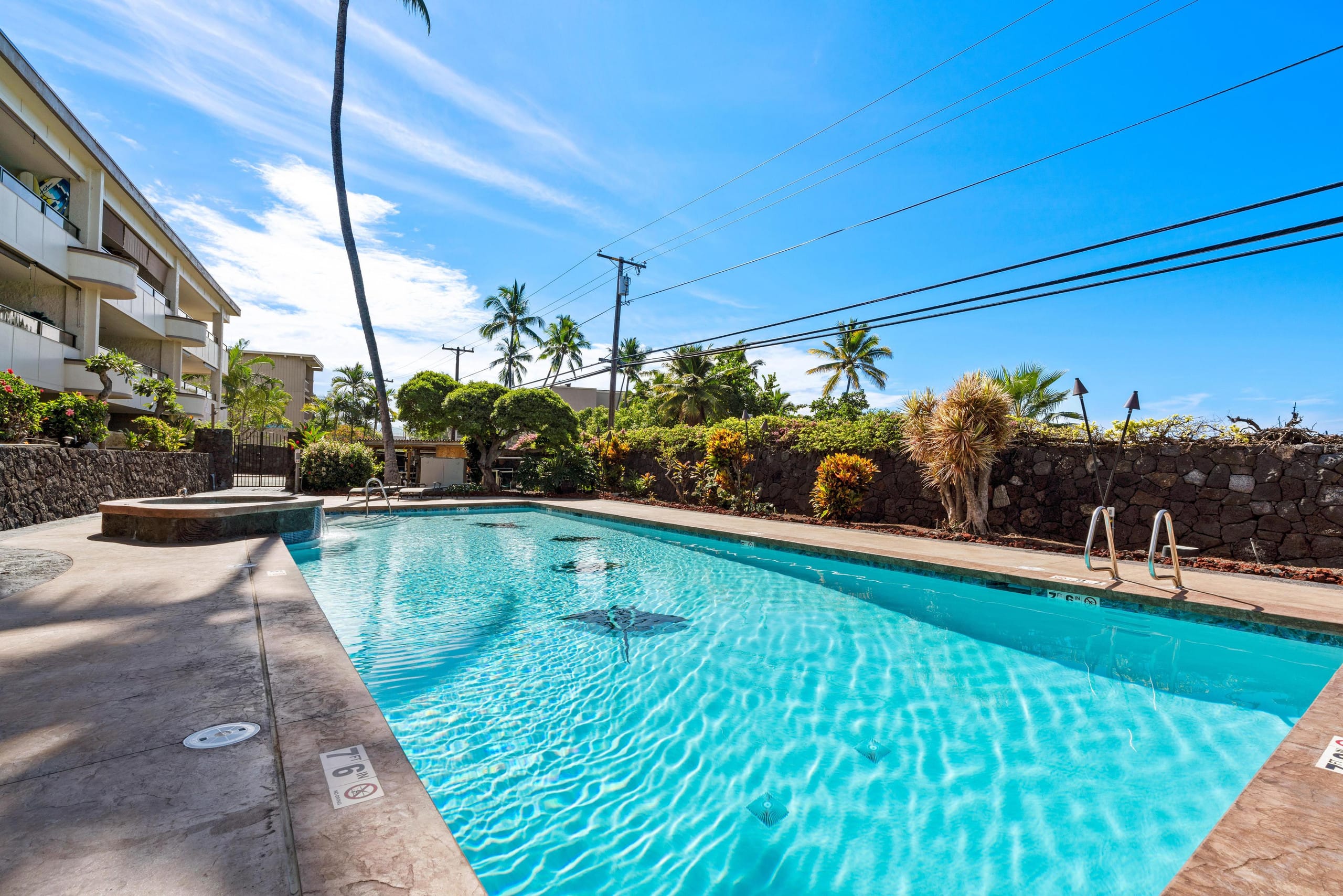 Condo in Kailua-Kona · ★4.85 · 2 bedrooms · 3 beds · 2 baths - Image 31