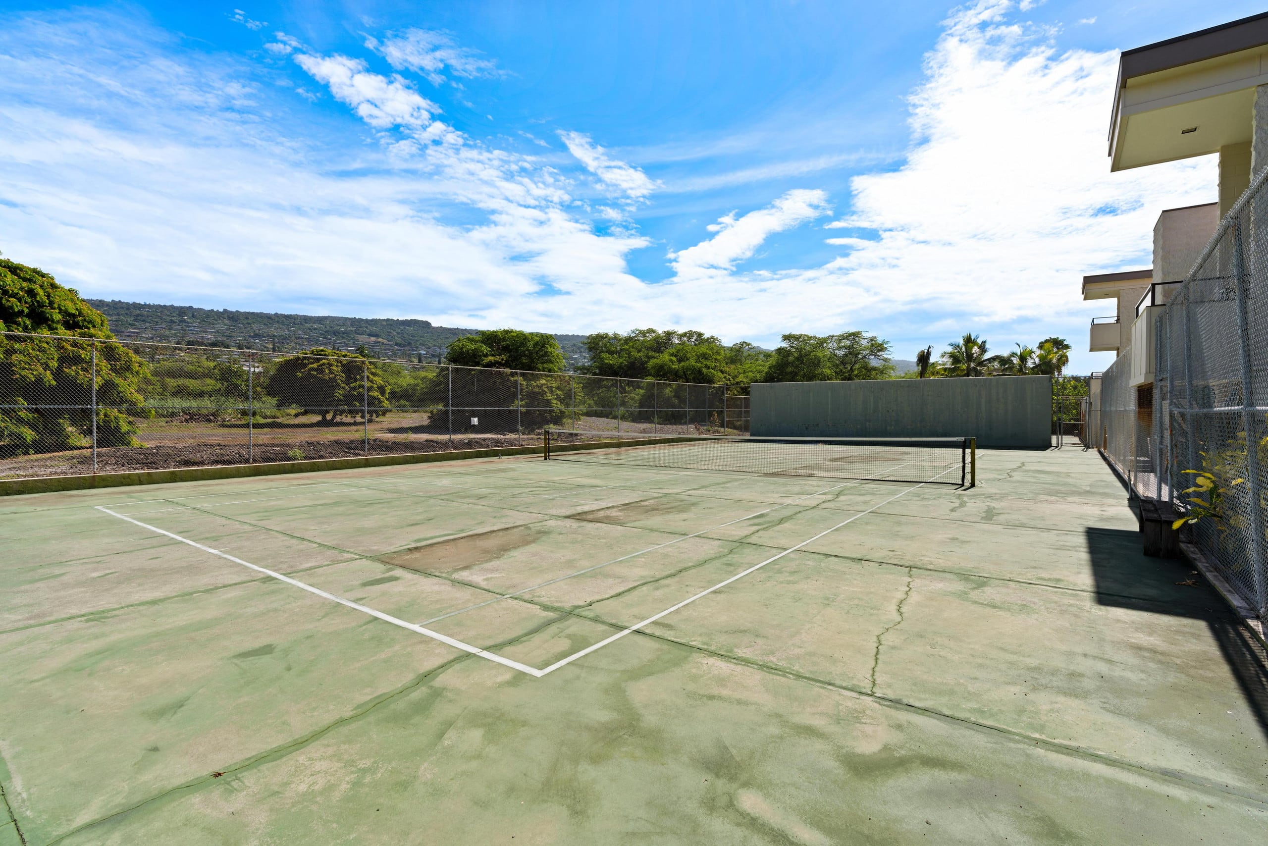 Condo in Kailua-Kona · ★4.85 · 2 bedrooms · 3 beds · 2 baths - Image 48