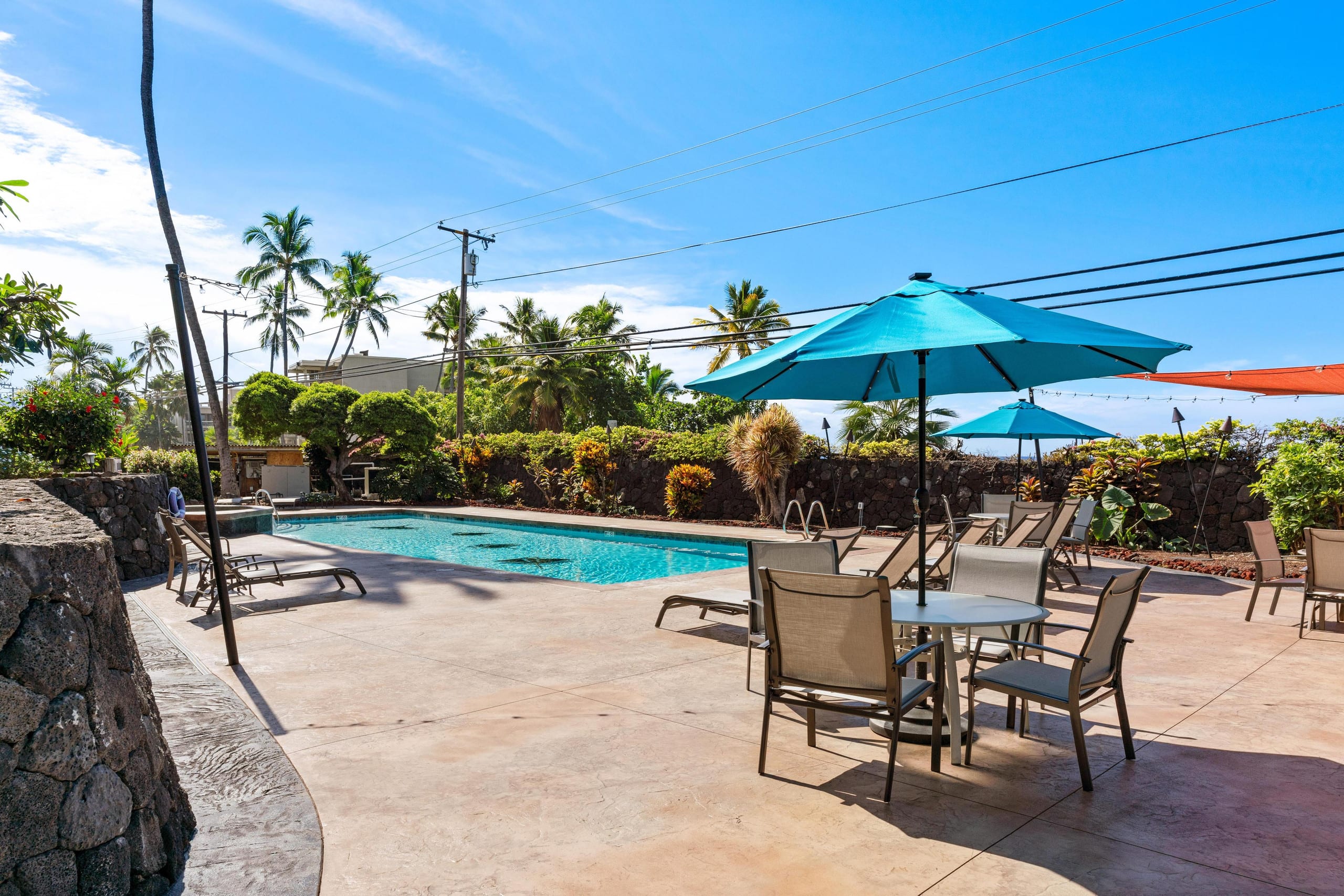 Condo in Kailua-Kona · ★4.85 · 2 bedrooms · 3 beds · 2 baths - Image 33