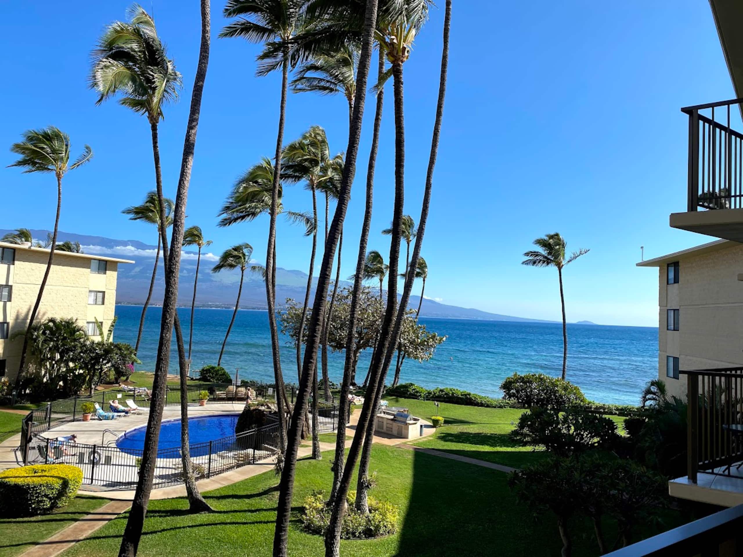 Condo in Wailuku · ★4.79 · 2 bedrooms · 3 beds · 2 baths - Image 35