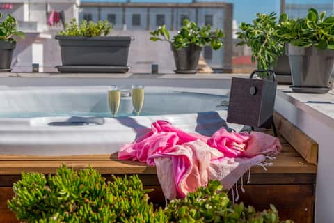Jacuzzi in La Caleta and free parking Grupo Ac Gestion