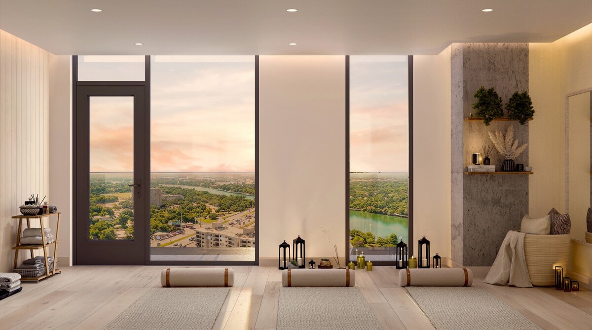 Brand New Rainey Street Condo w/ City & Lake View