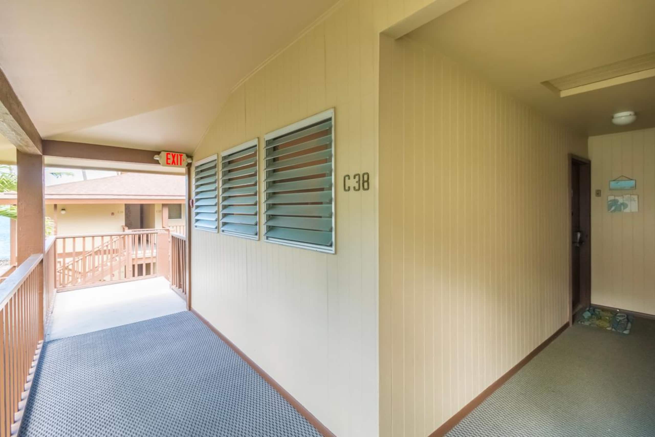 Condo in Kailua-Kona · ★5.0 · 1 bedroom · 2 beds · 1 private bath - Image 14