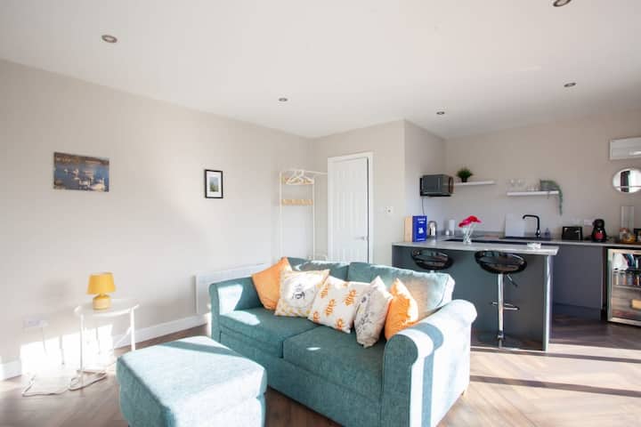 Seven Loch Lodges (Woodend Lodge With Hot Tub) - Glasgow