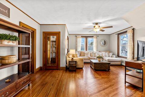 #25 *Massive* 5 BR in Downtown Southington*