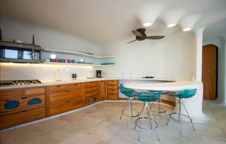 Lion Fish Retreat gallery image 5