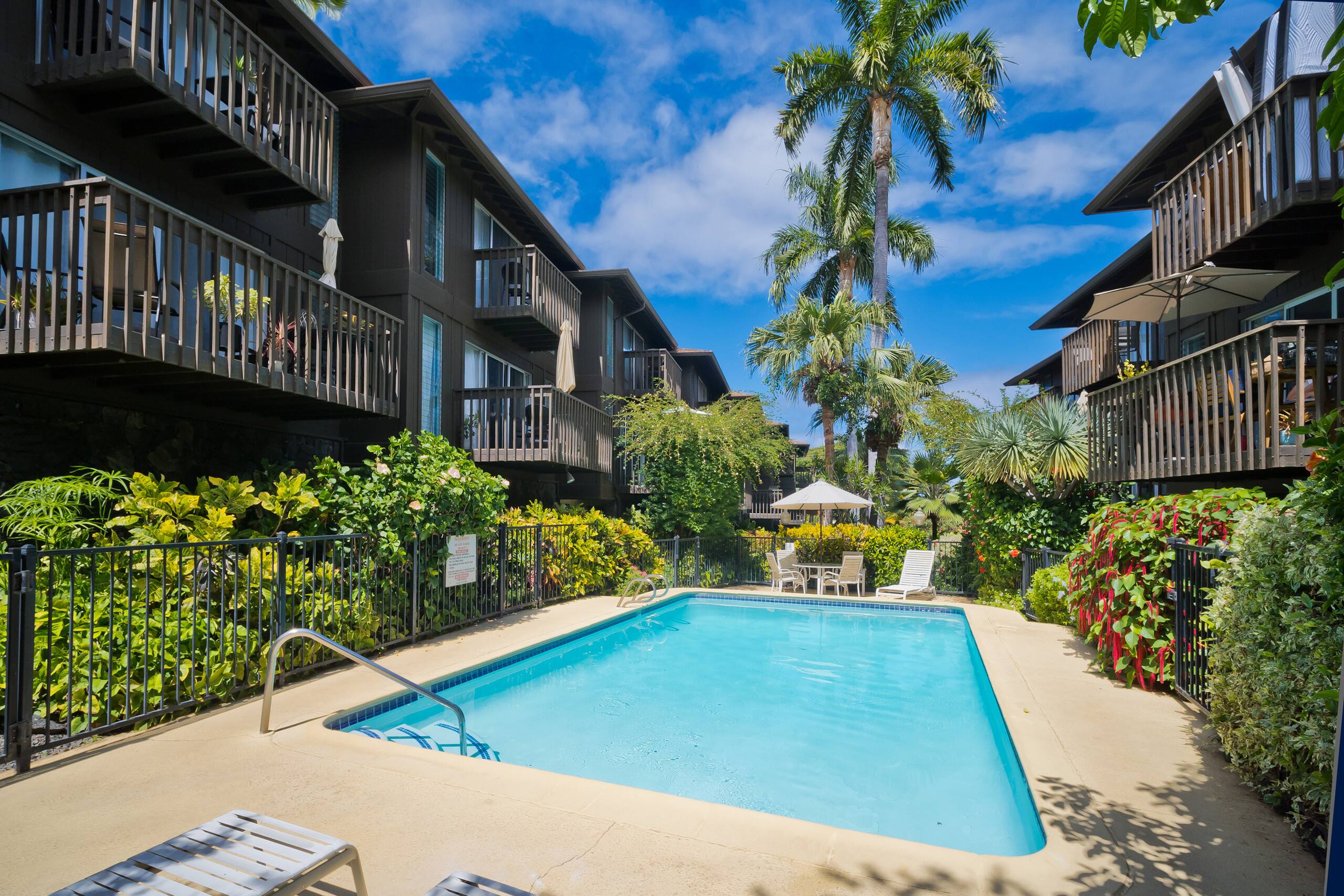 Condo in Kailua-Kona · ★4.81 · 1 bedroom · 2 beds · 1.5 private baths - Image 29