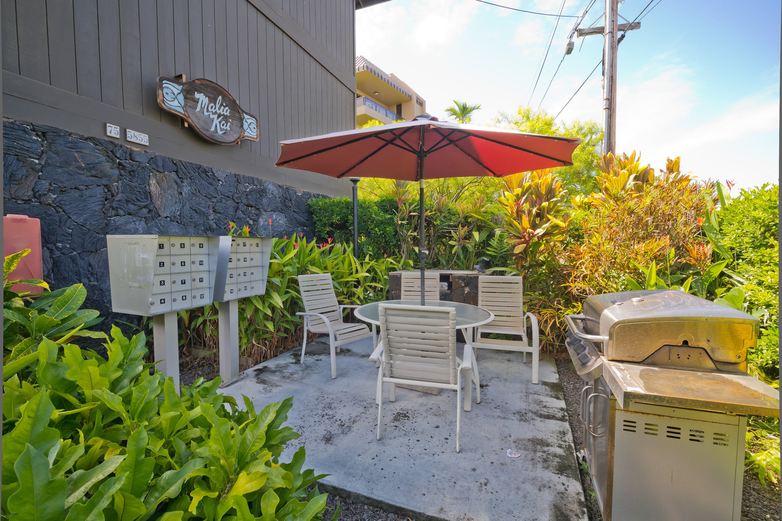 Condo in Kailua-Kona · ★4.81 · 1 bedroom · 2 beds · 1.5 private baths - Image 31