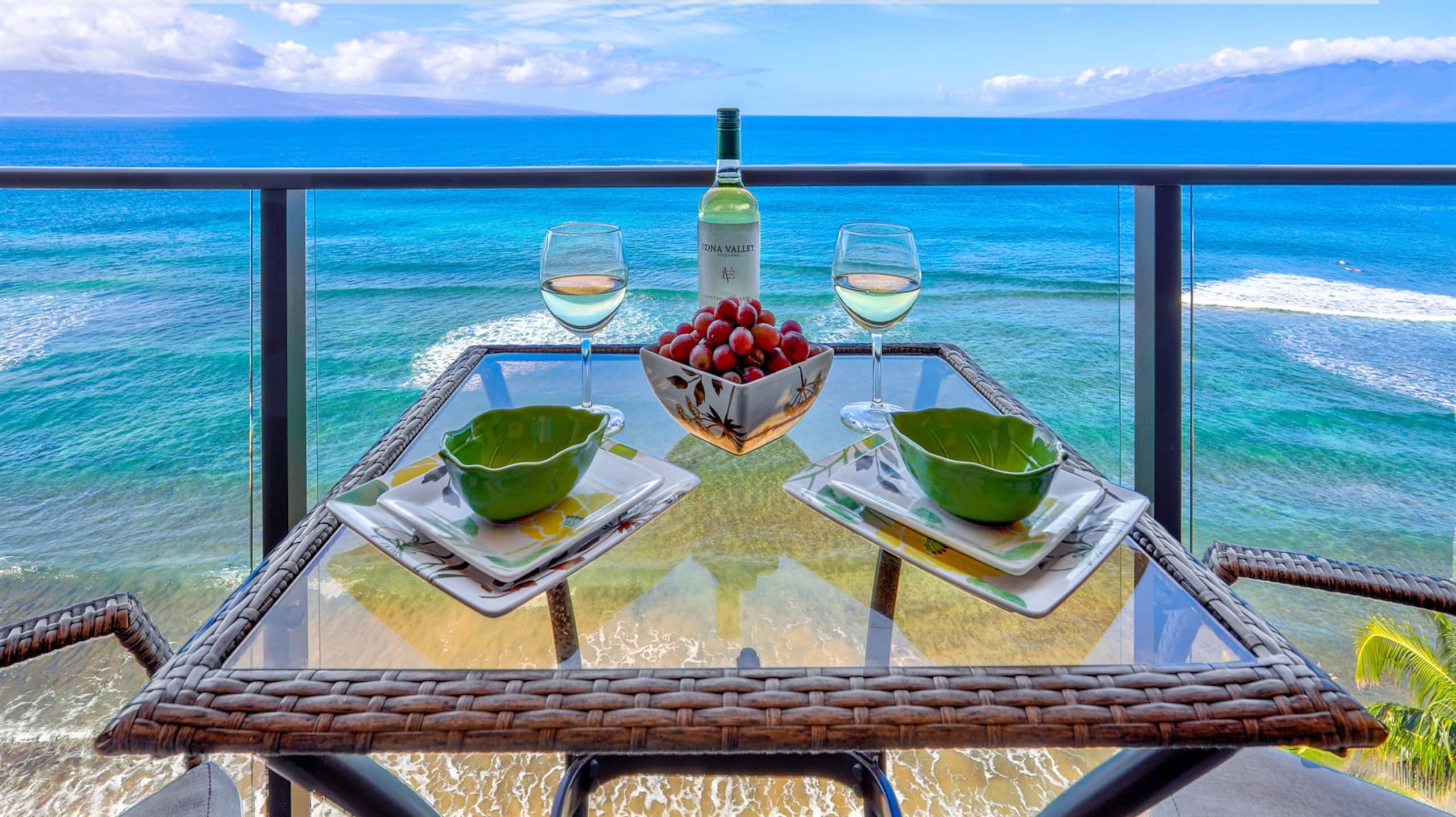 Condo in Lahaina · ★5.0 · Studio · 2 beds · 1 bath - Image 1