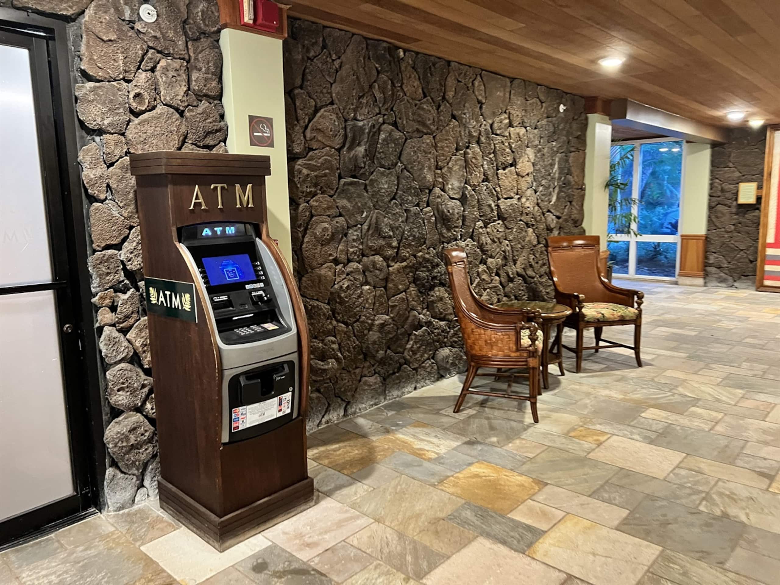 Condo in Lahaina · ★5.0 · Studio · 2 beds · 1 bath - Image 41
