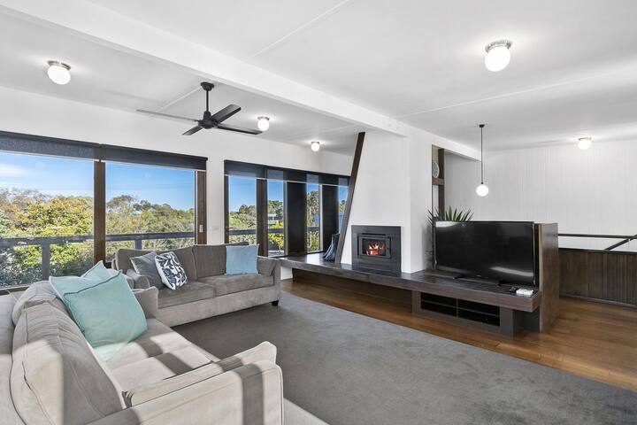 Tranquil Time On Tenth gallery image 2