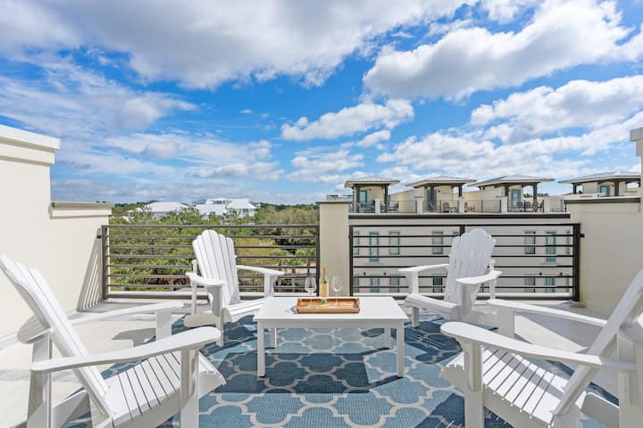 Rooftop, Pool, 2 Blocks To Beach!