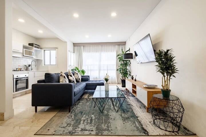 Deluxe 2-Bed Apartment in Polanco w/ Gym & Terrace gallery image 2