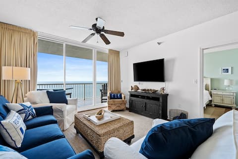 Beachfront Retreat • Pool & Golf Access