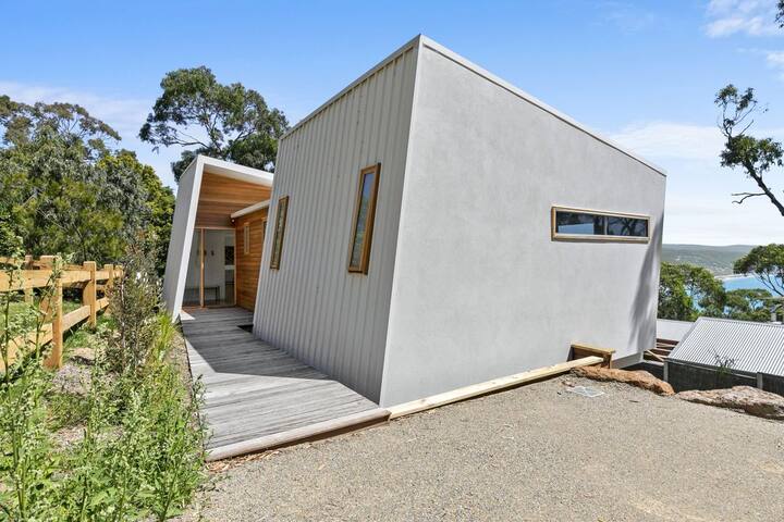 Moonraker gallery image 5