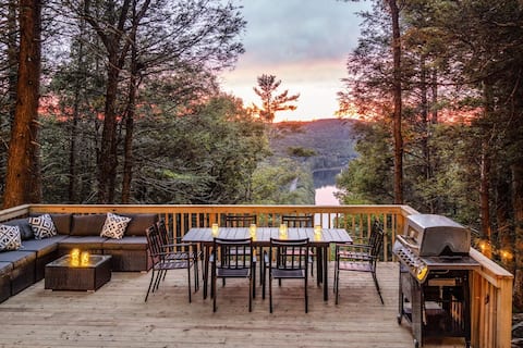 62 Acre Retreat · Hot Tub · Sauna · Rivers Ledge