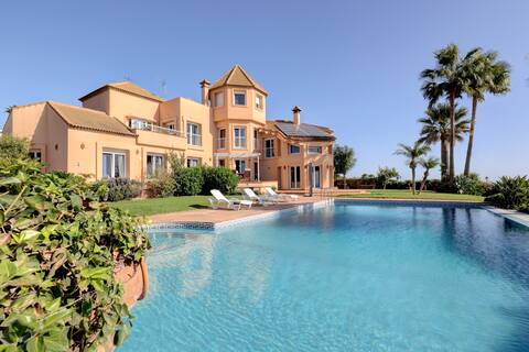 Villa Alcaidesa Sea Views
