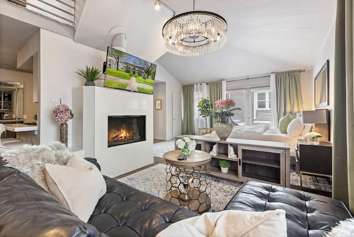 Modern 2br Dallas Loft W/ Private Outdoor Terrace - Dallas, TX