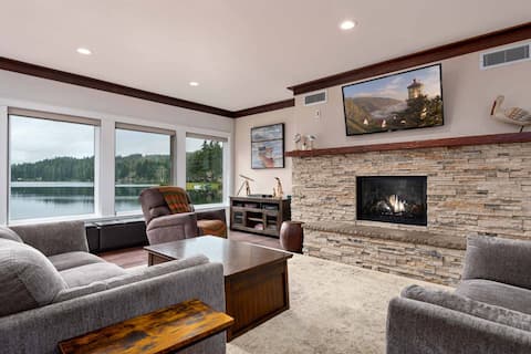 Otter Banks on Mercer Lake