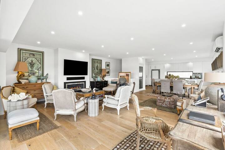 Oceania 11 gallery image 4