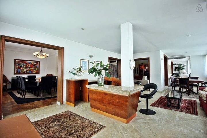 Penthouse 5 Mins Copacabana Beach! Side Sea View!
