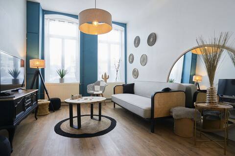 Le Renaix – New Terrace Center