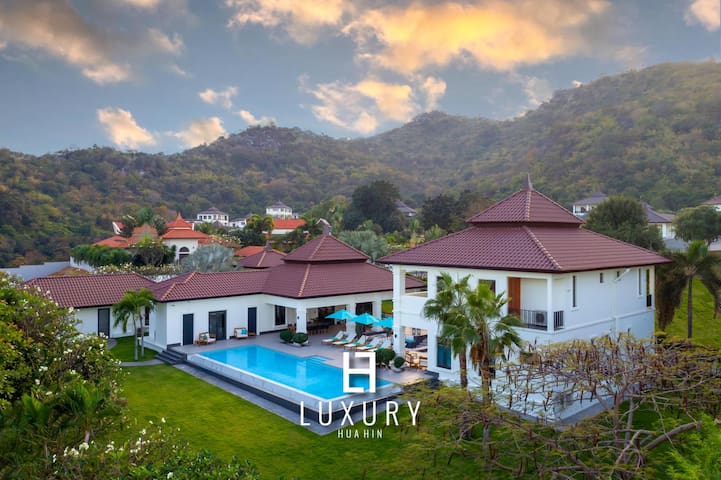 Listing in Hua Hin District