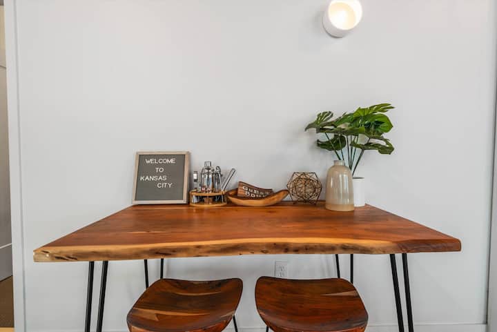 Downtown Kc Loft Near T-mobile + Parking 1059 - Kansas City, MO
