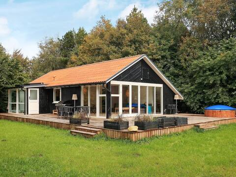 8 person holiday home in oksbøl