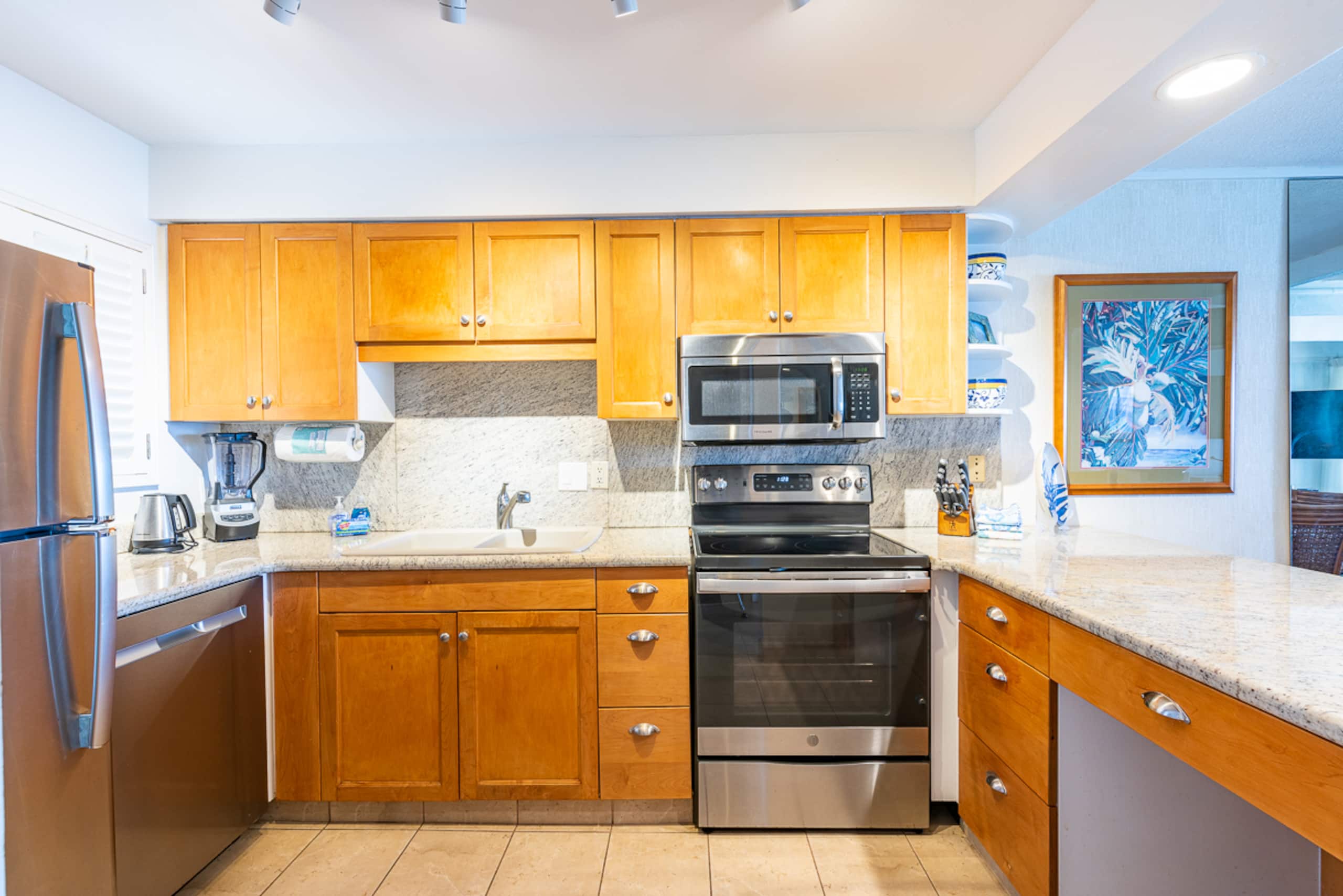 Condo in Lahaina · ★5.0 · 2 bedrooms · 3 beds · 2 baths - Image 10