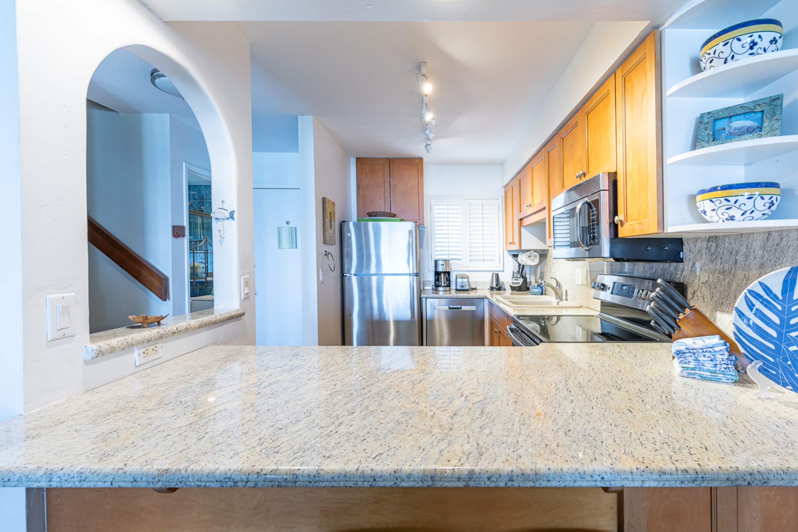 Condo in Lahaina · ★5.0 · 2 bedrooms · 3 beds · 2 baths - Image 11