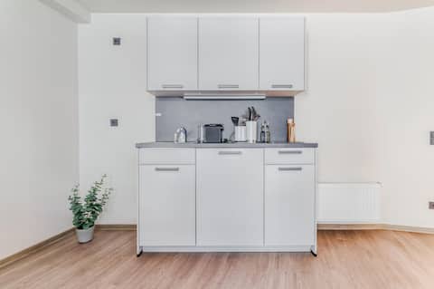 Popular Airbnb listing: limehome Leipzig Oelßner's Hof|Suite XL + sofa bed in Zentrum