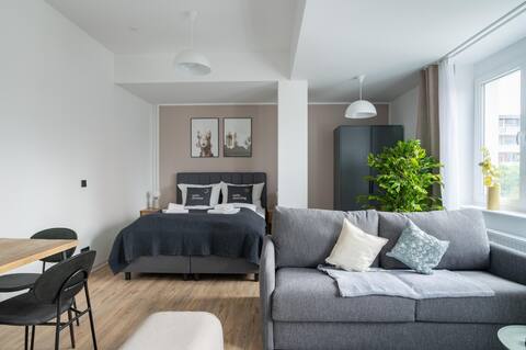limehome Salzgitter | Suite with sofa bed