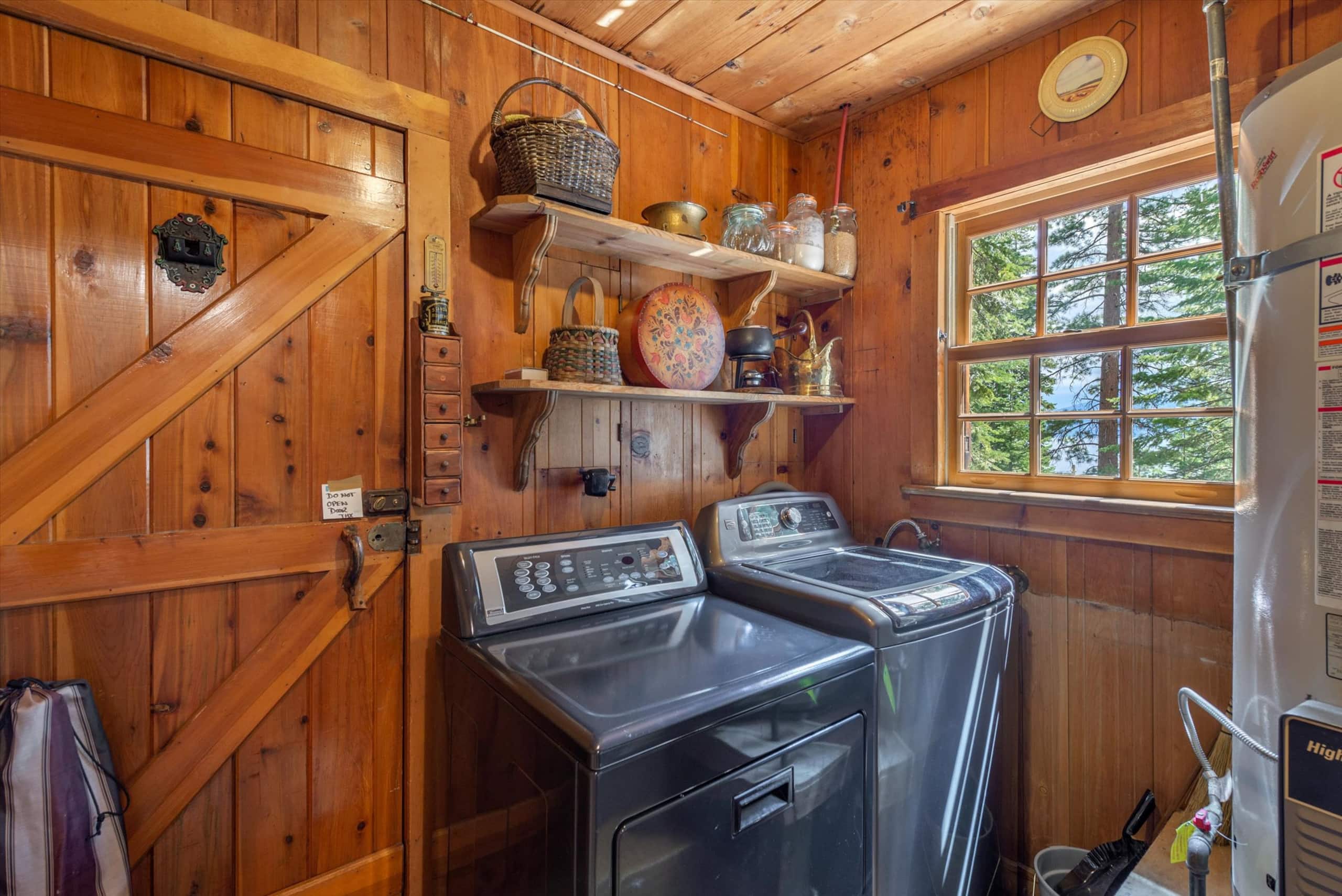 Classic Tahoe Log Cabin Near Lake + Hot Tub - Photo 18