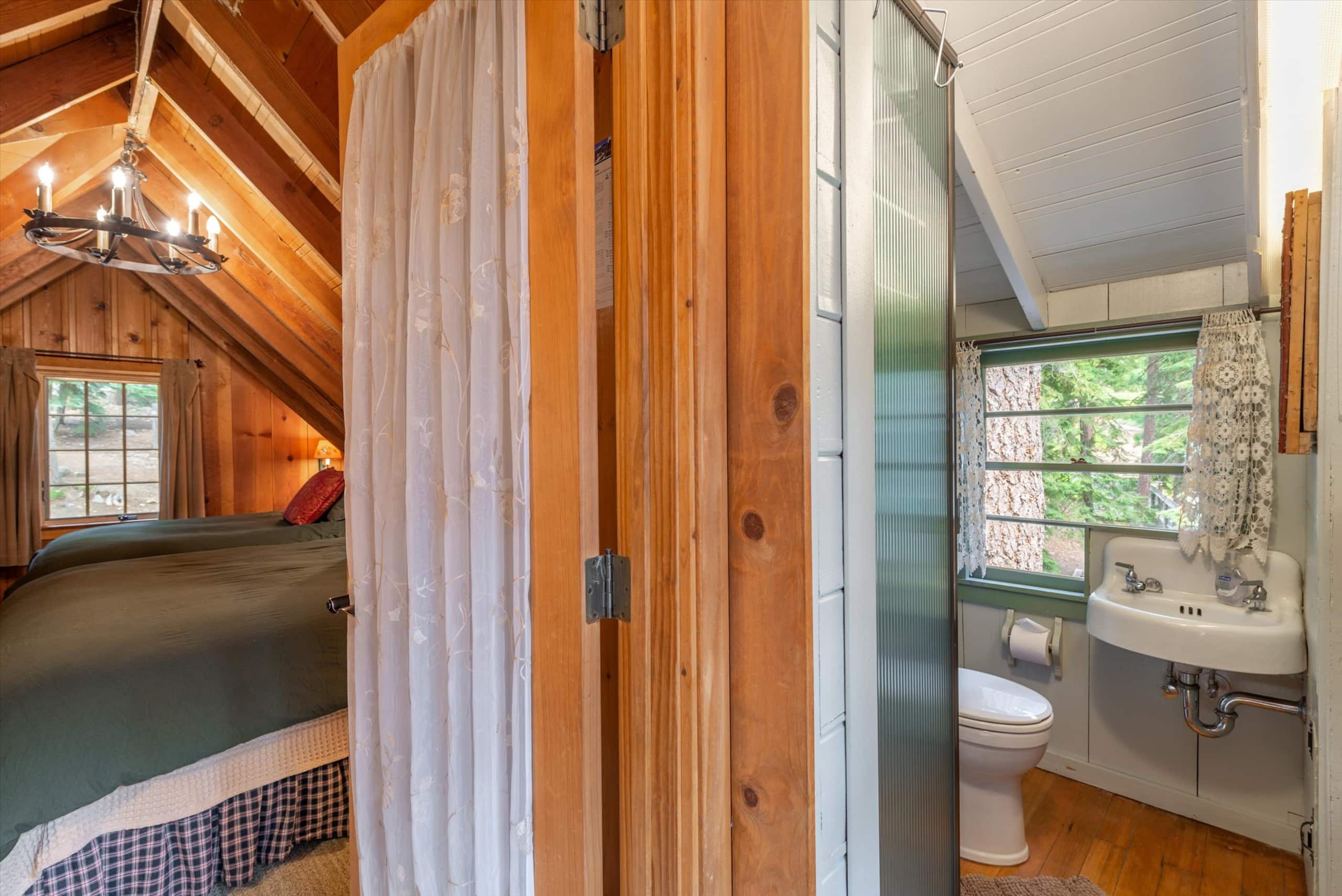 Classic Tahoe Log Cabin Near Lake + Hot Tub - Photo 13