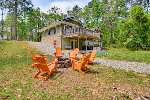 Waterfront Townville Home w/ Hot Tub + Dock!
