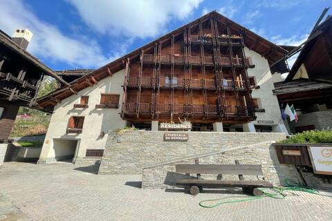 Grange Hike & Ski - 19C Sestriere - Happy.Rentals