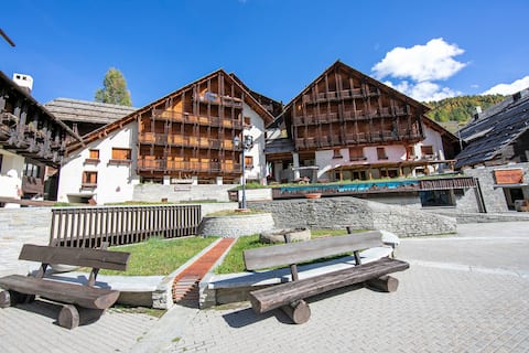 Grange Hike & Ski - 46D Sestriere - Happy.Rentals