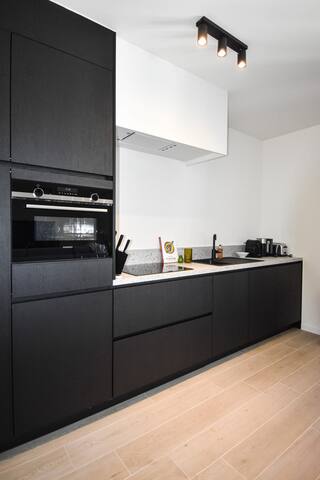 Chic 2 BD Apartment in Brussels gallery image 3