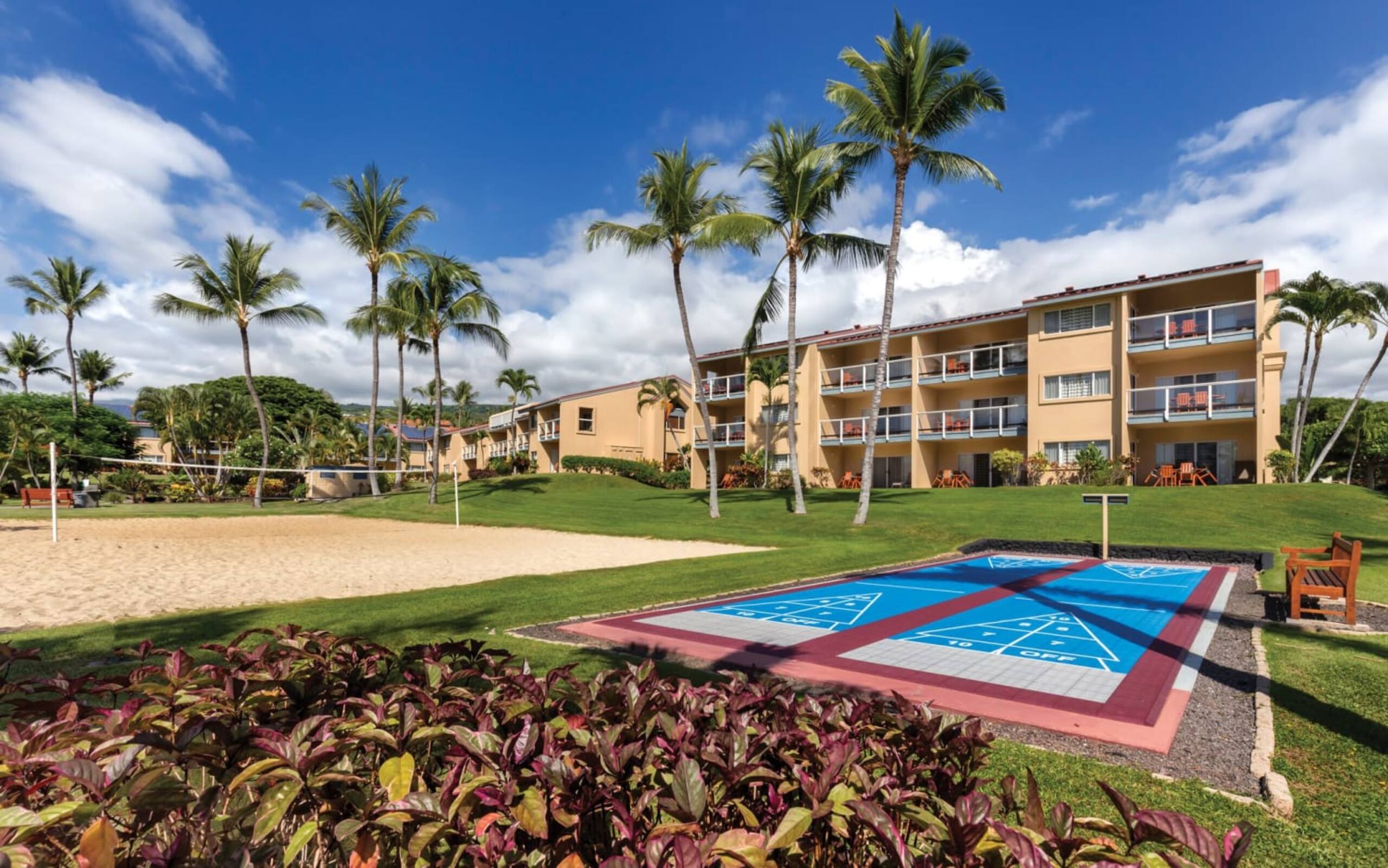 Resort in Kailua-Kona · ★4.88 · 2 bedrooms · 4 beds · 1 private bath - Image 6