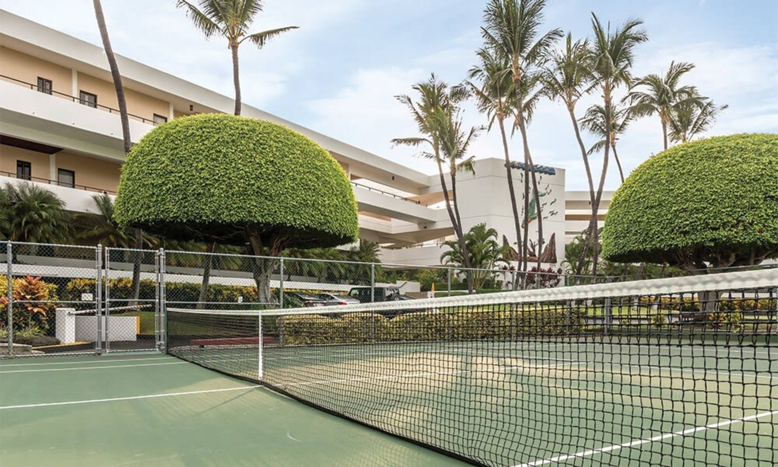 Resort in Kailua-Kona · ★4.75 · 2 bedrooms · 3 beds · 2 private baths - Image 23