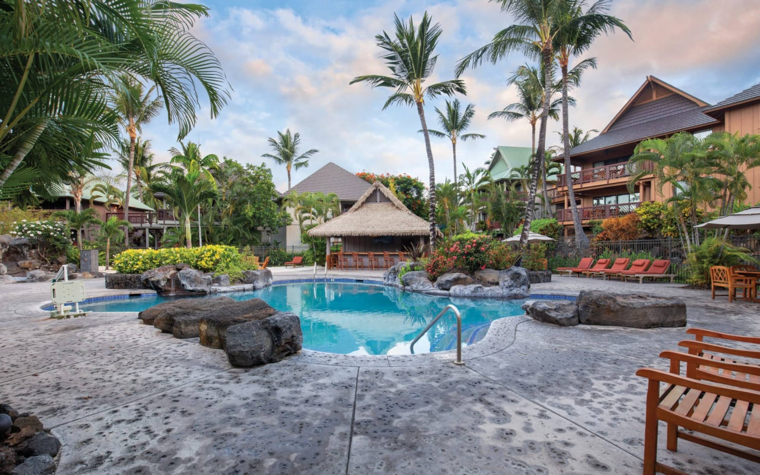 Condo in Kailua-Kona · ★4.88 · 2 bedrooms · 3 beds · 2 private baths - Image 1