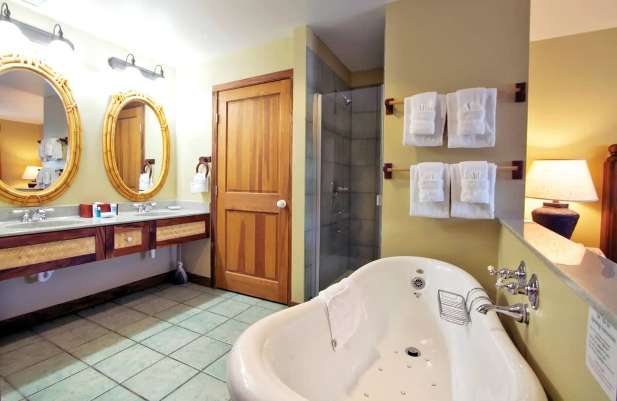 Resort in Kailua-Kona · ★4.8 · 2 bedrooms · 3 beds · 2 private baths - Image 27