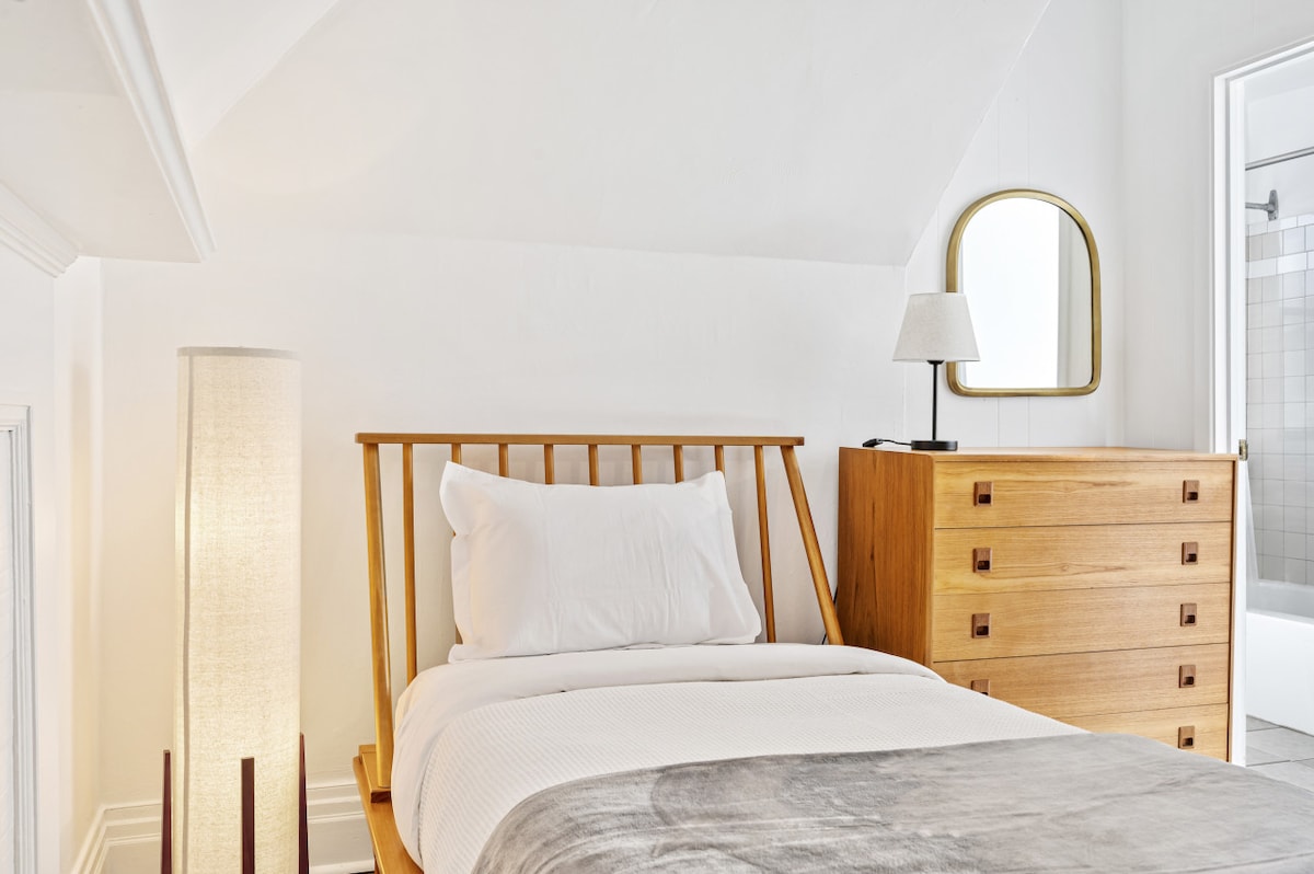 5537 Fifth Avenue (5)