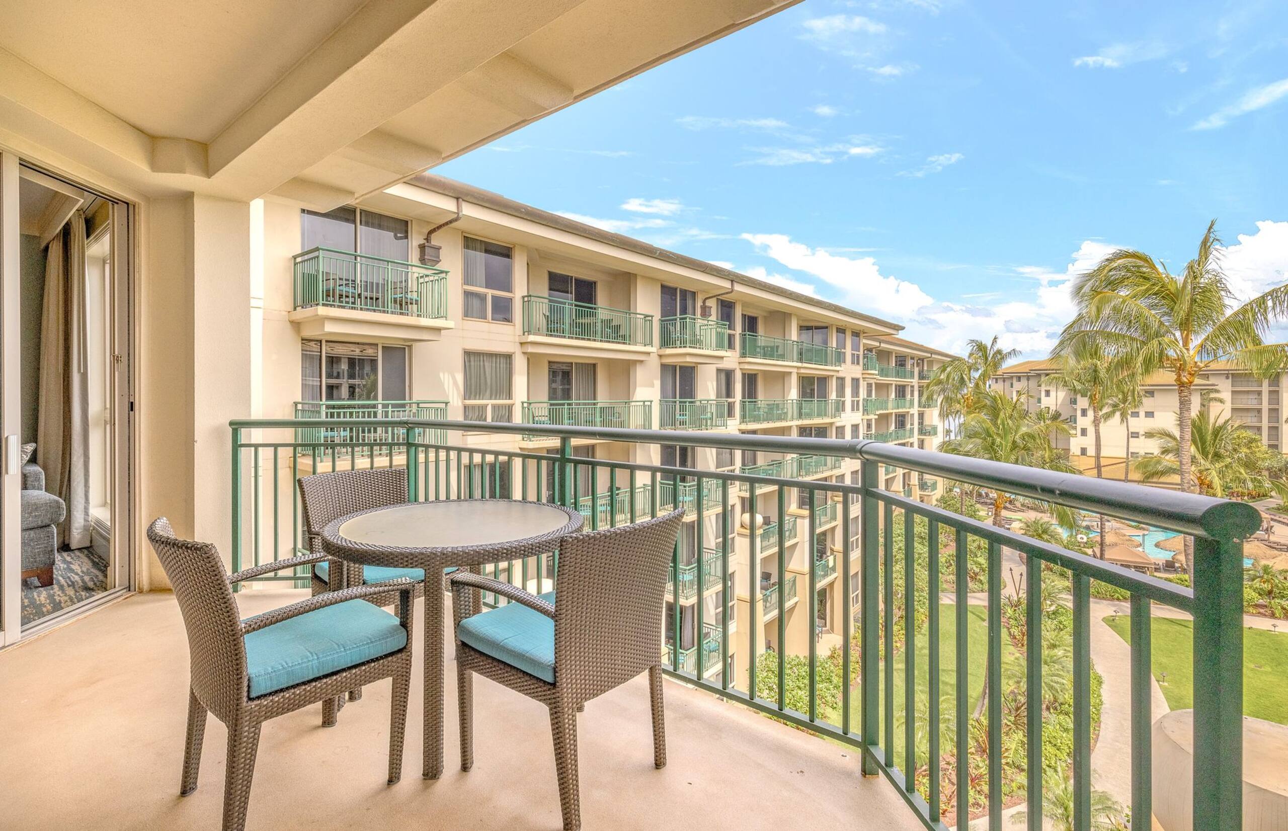 Condo in Lahaina · ★4.75 · 2 bedrooms · 4 beds · 2 shared baths - Image 13