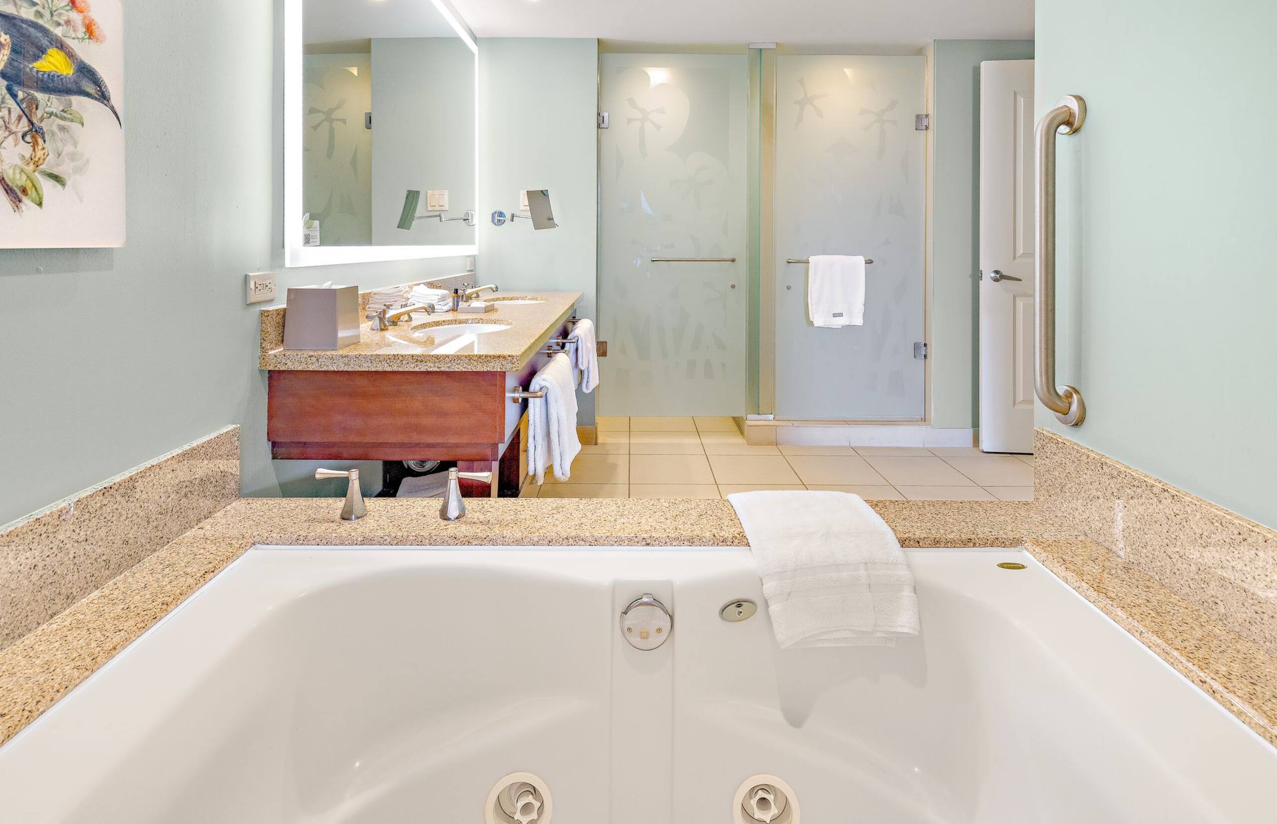 Condo in Lahaina · ★4.75 · 2 bedrooms · 4 beds · 2 shared baths - Image 18
