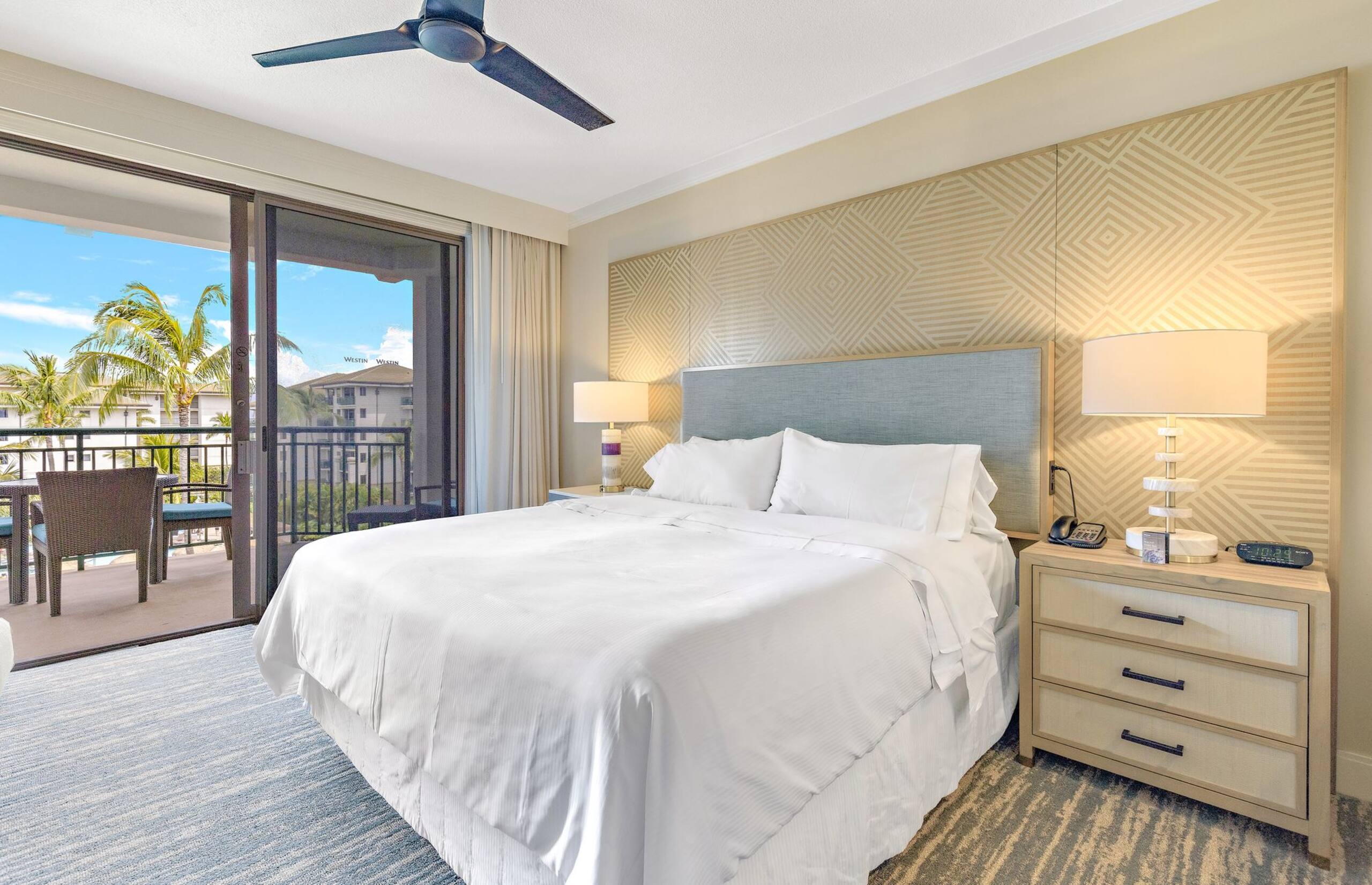 Condo in Lahaina · ★4.75 · 2 bedrooms · 4 beds · 2 shared baths - Image 12