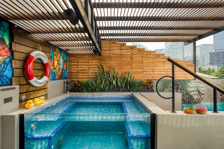 2Br Jacuzzi Art Penthouse | Panoramic view