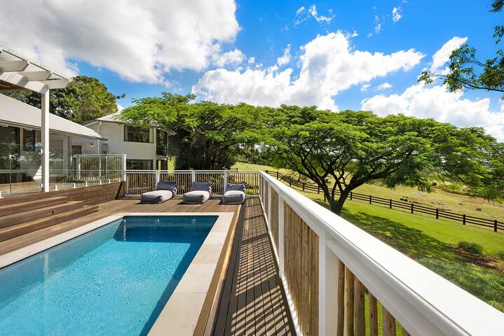 *NEW* Three Meadows House & Function Space gallery image 3