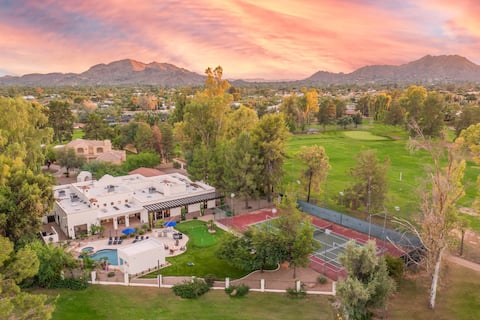 HÓZHÓ on the Course | Pool | Tennis | Pickleball